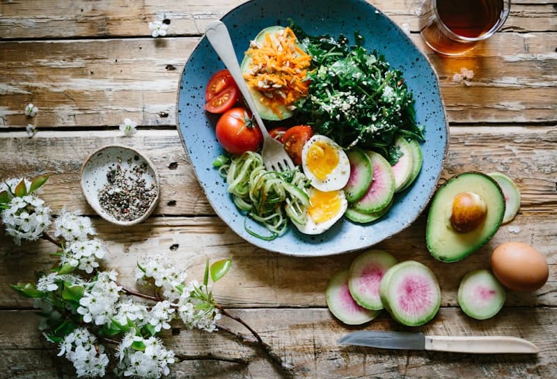 Cómo optimizar tu nutrición peri-entrenamiento para máximos resultados
